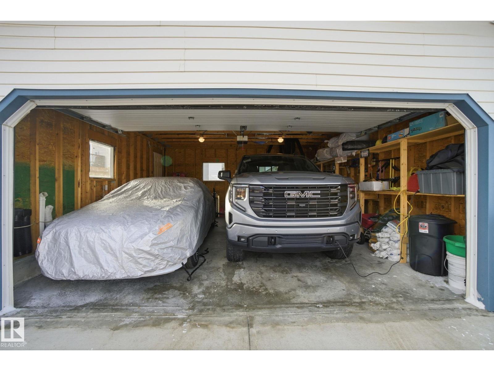 71 CALEDONIA DR, Leduc