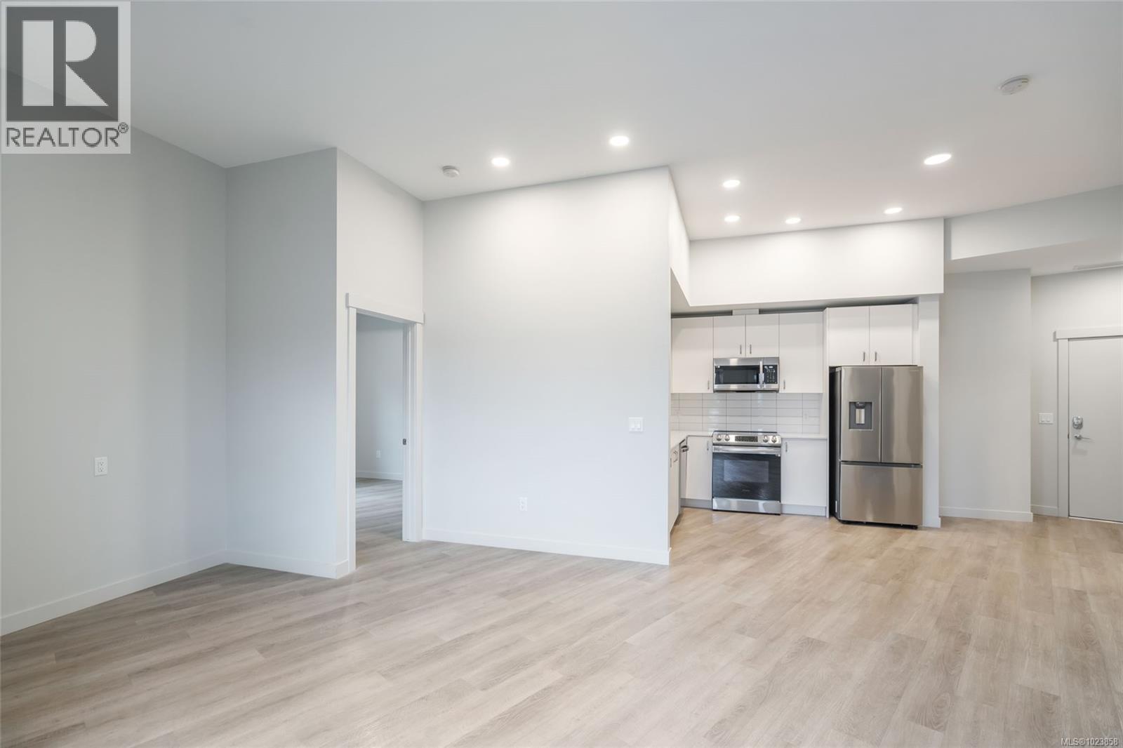 #104 164 Alberni Hwy - 29
