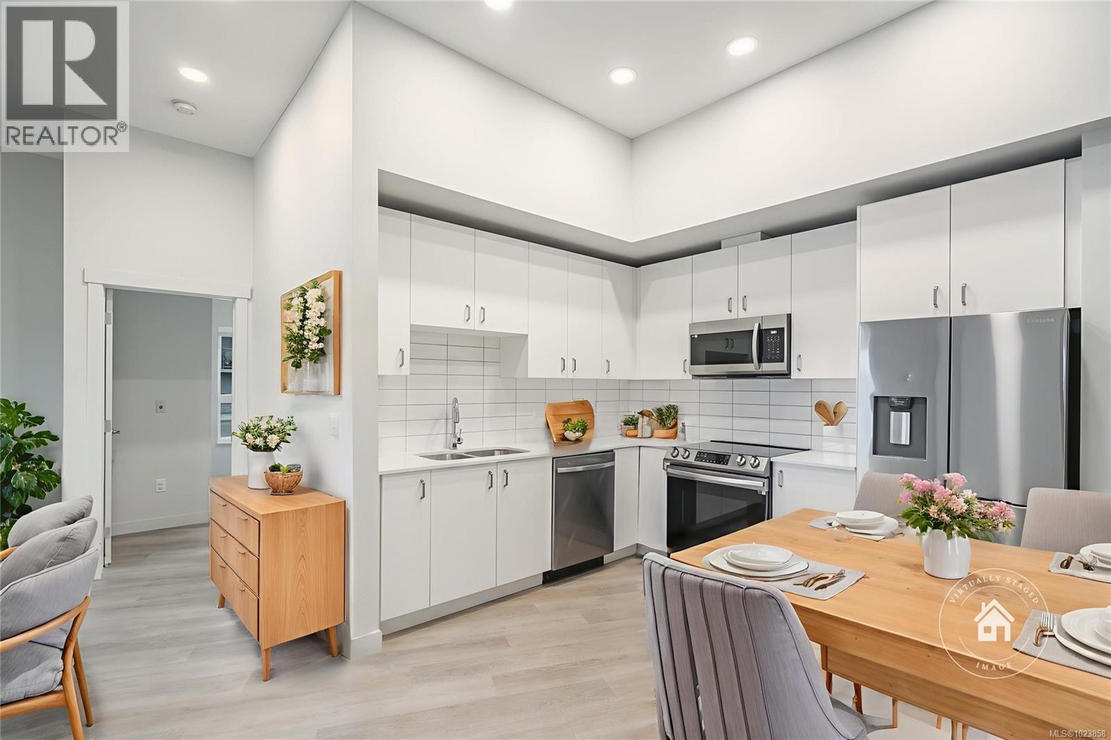 #104 164 Alberni Hwy - 4