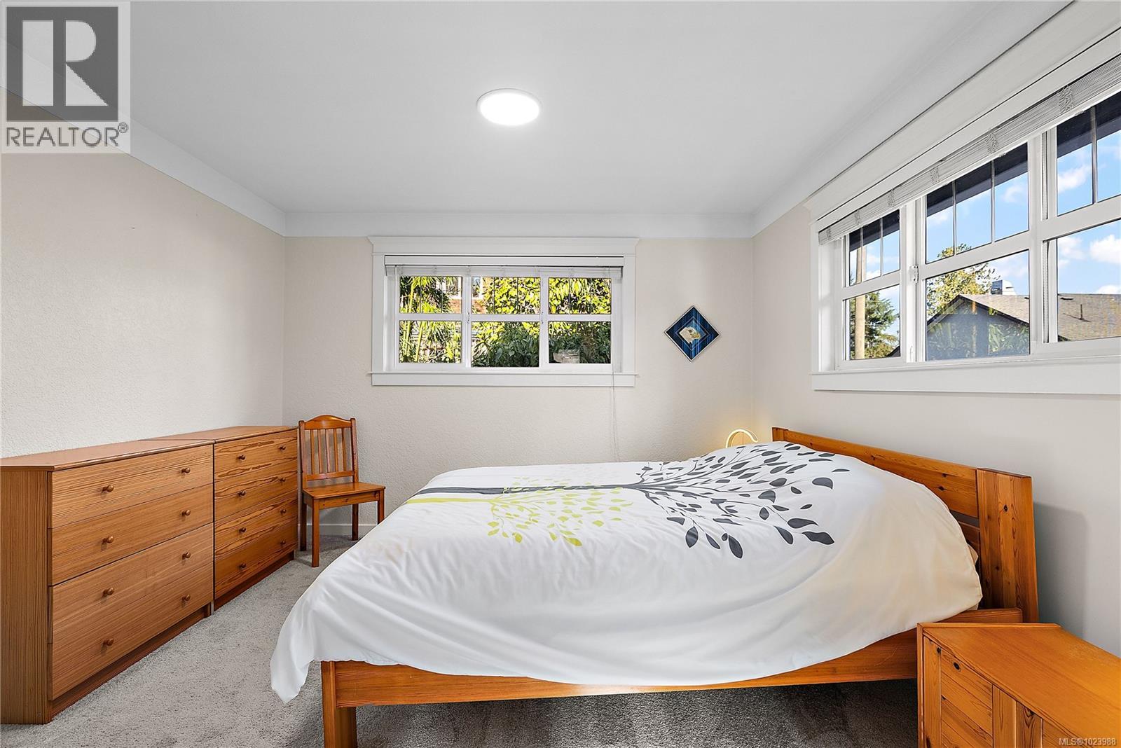 5 869 Clarke Rd, Central Saanich