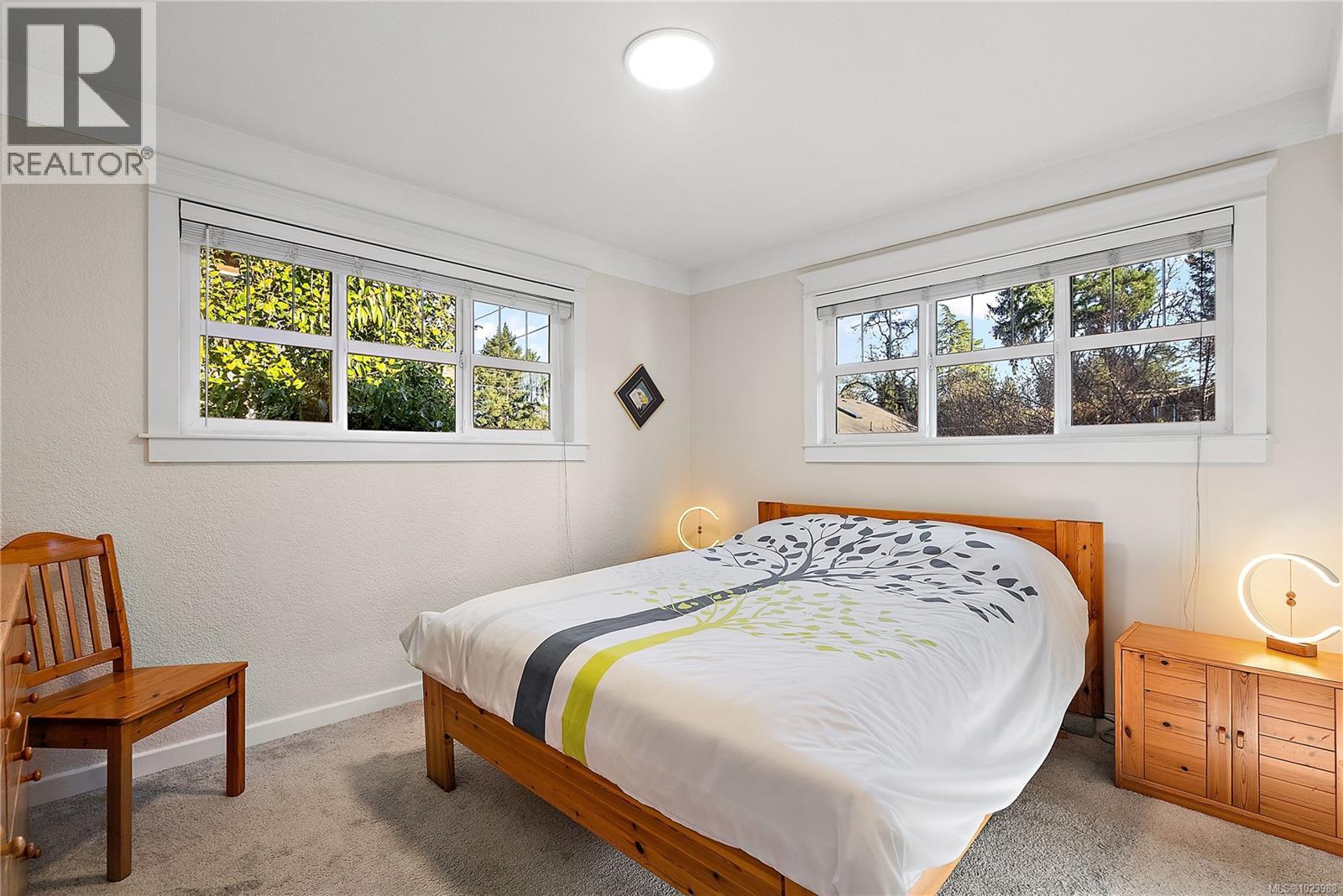 5 869 Clarke Rd, Central Saanich