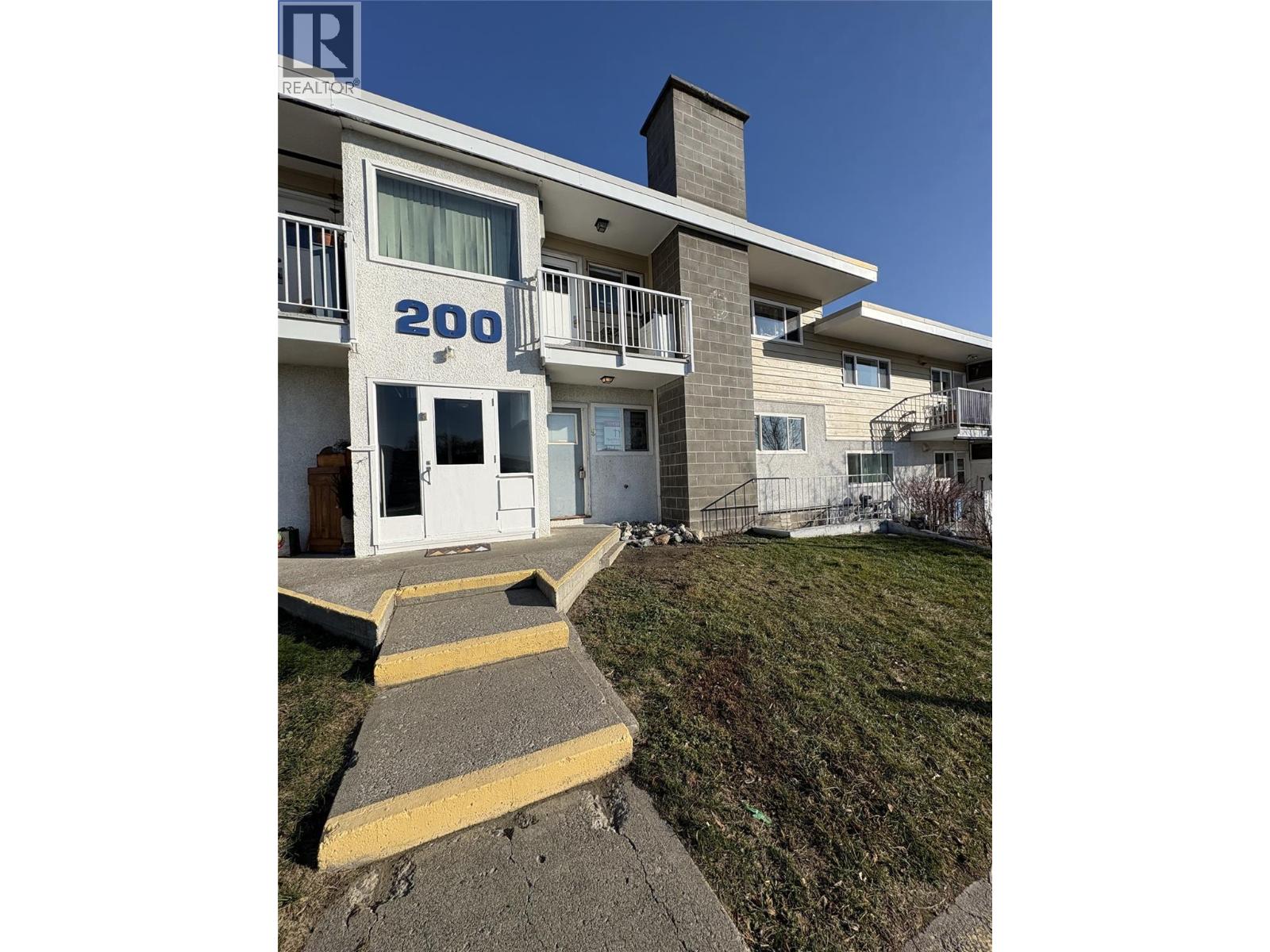 #209 825 HILL Street - 1