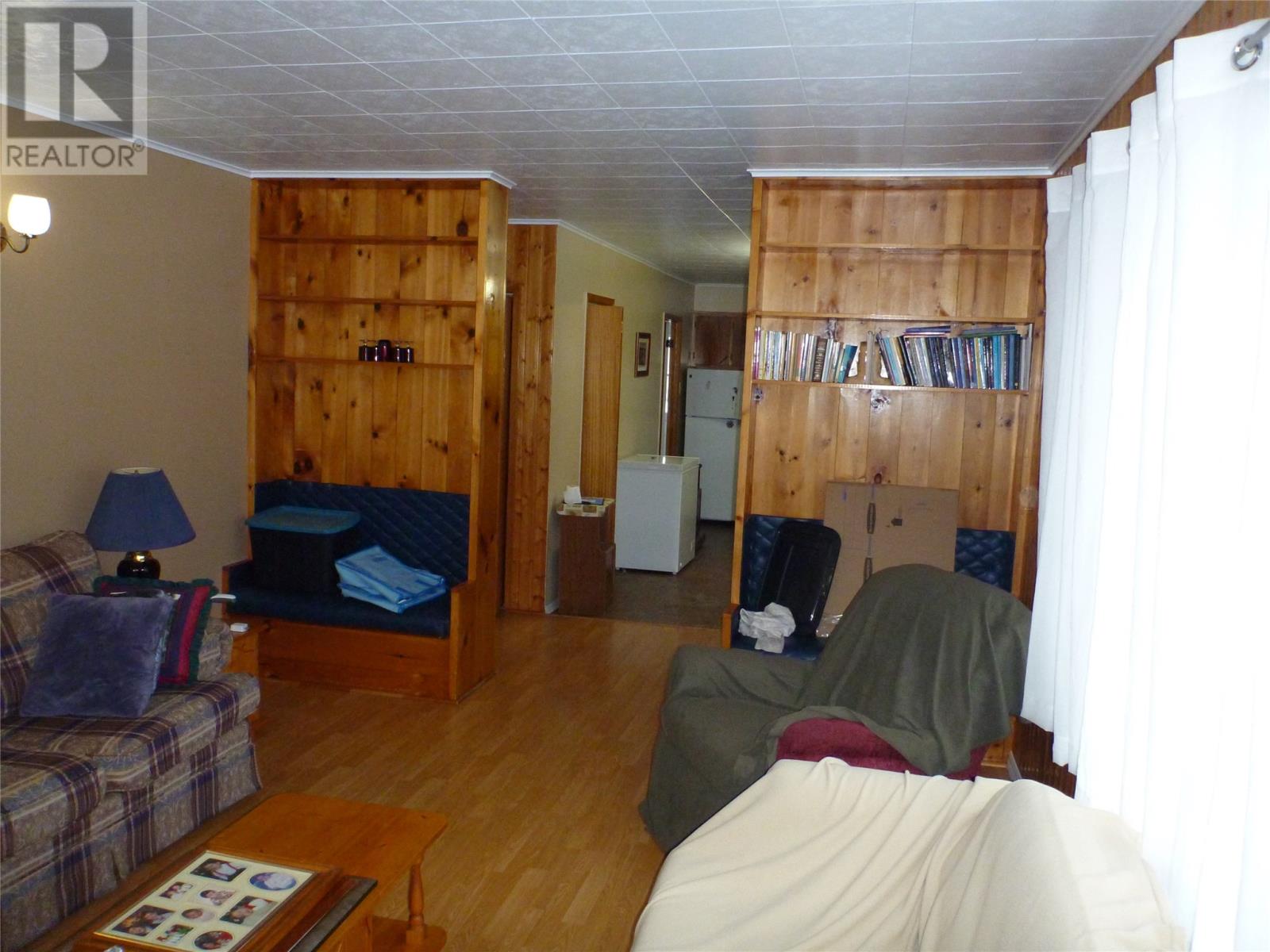 46 Main Road - 11