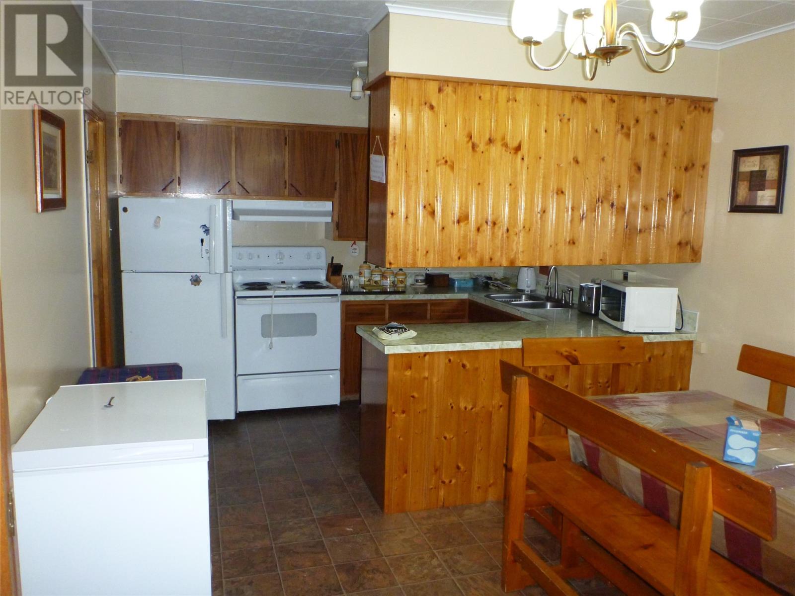 46 Main Road - 12