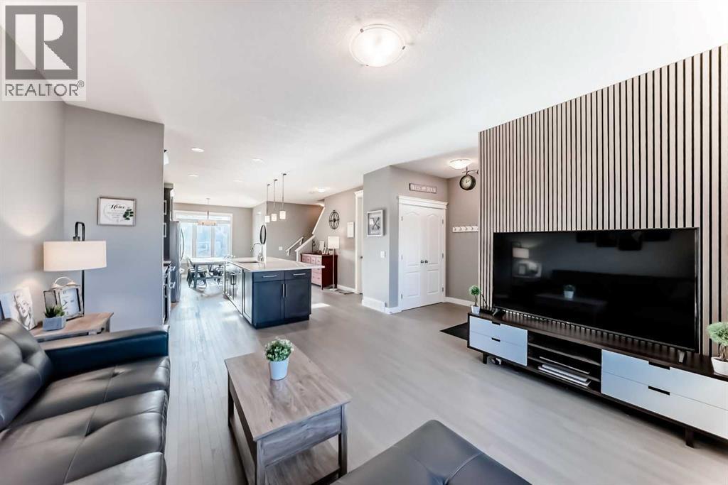 261 River Heights Drive, Cochrane