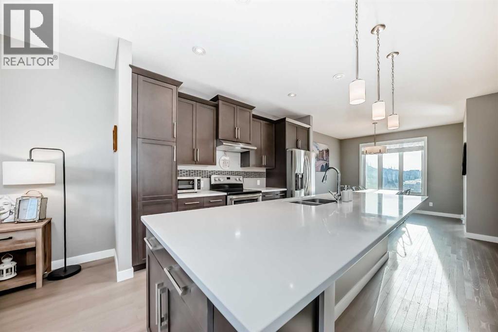 261 River Heights Drive, Cochrane