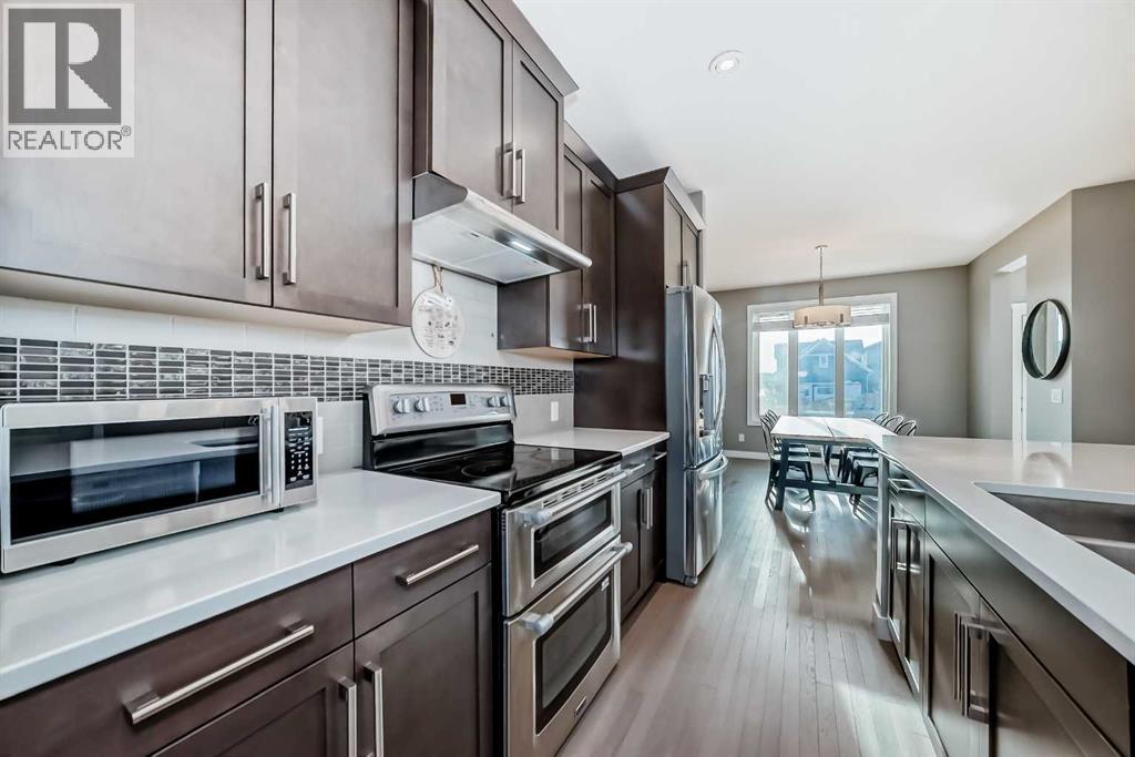 261 River Heights Drive, Cochrane