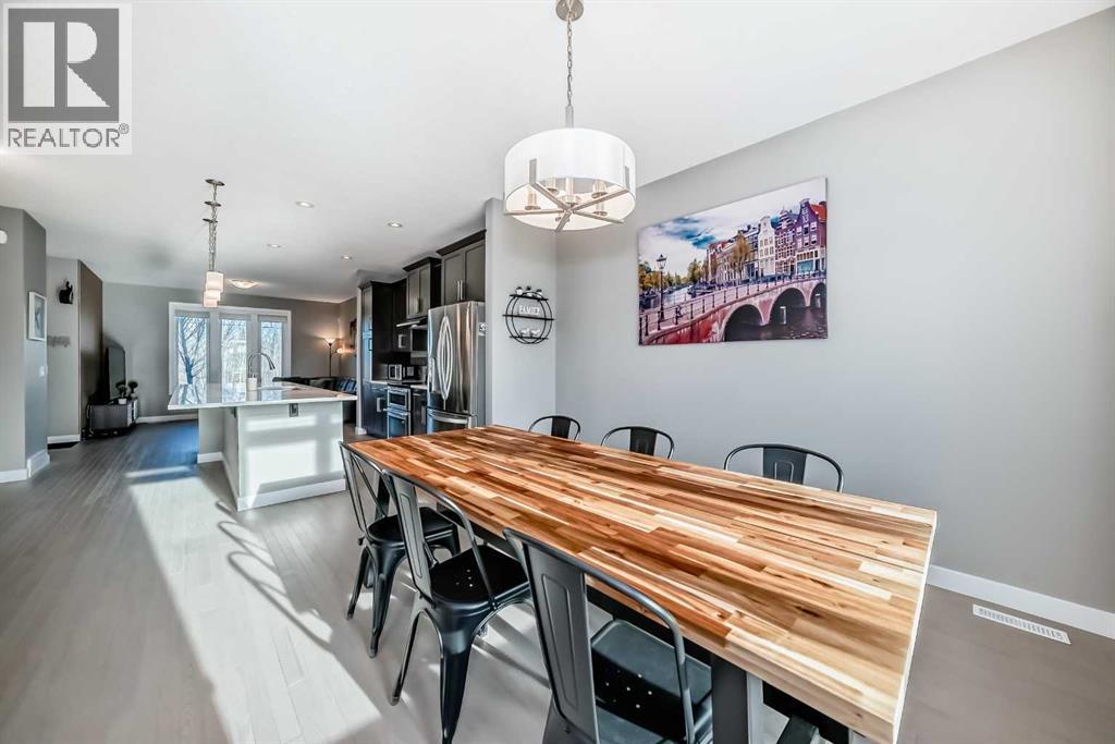 261 River Heights Drive, Cochrane