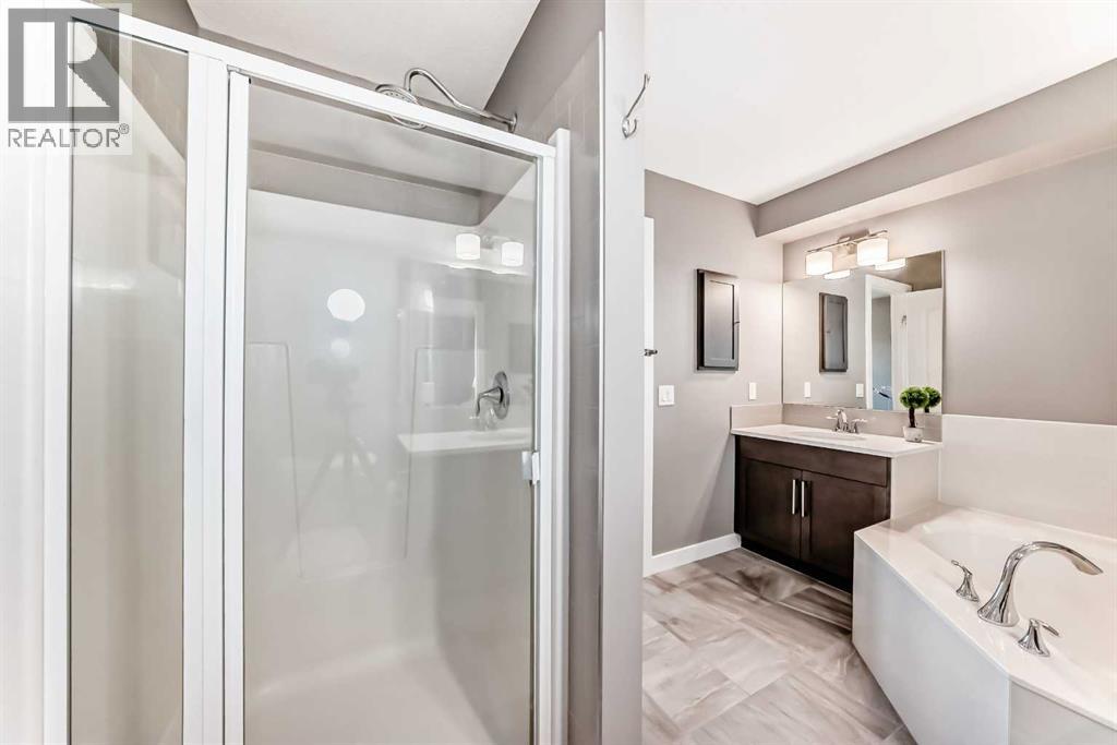 261 River Heights Drive, Cochrane