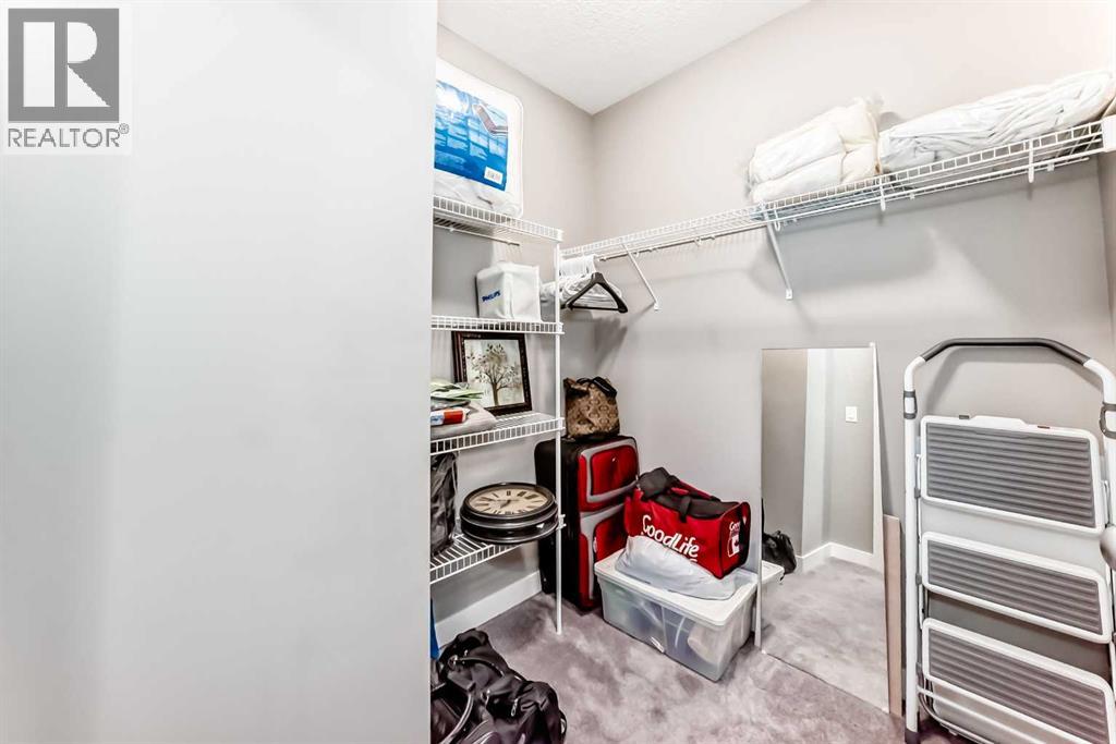 261 River Heights Drive, Cochrane