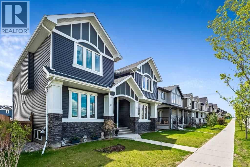 261 River Heights Drive, Cochrane