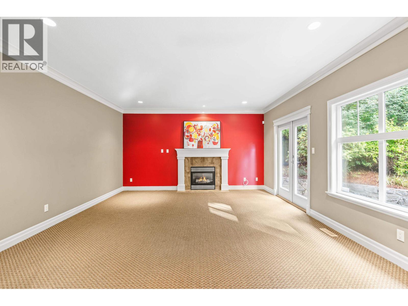 2958 MAHON AVENUE, North Vancouver