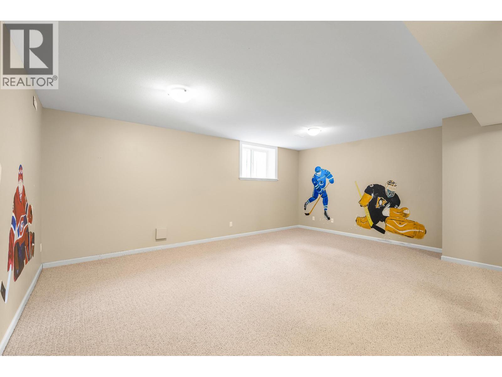 2958 MAHON AVENUE, North Vancouver