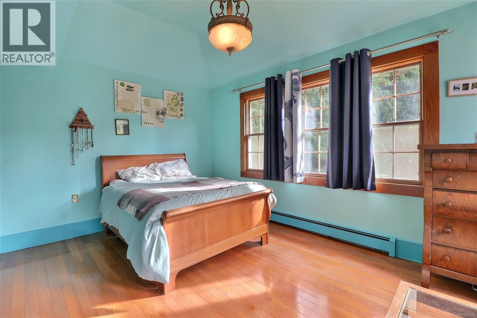 4755 Fairbridge Dr, Duncan