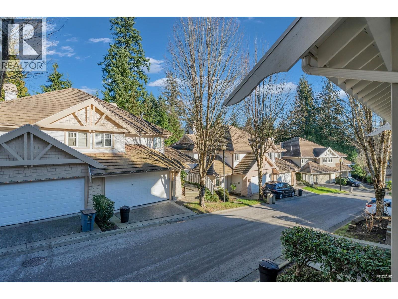 23 3405 PLATEAU BOULEVARD, Coquitlam