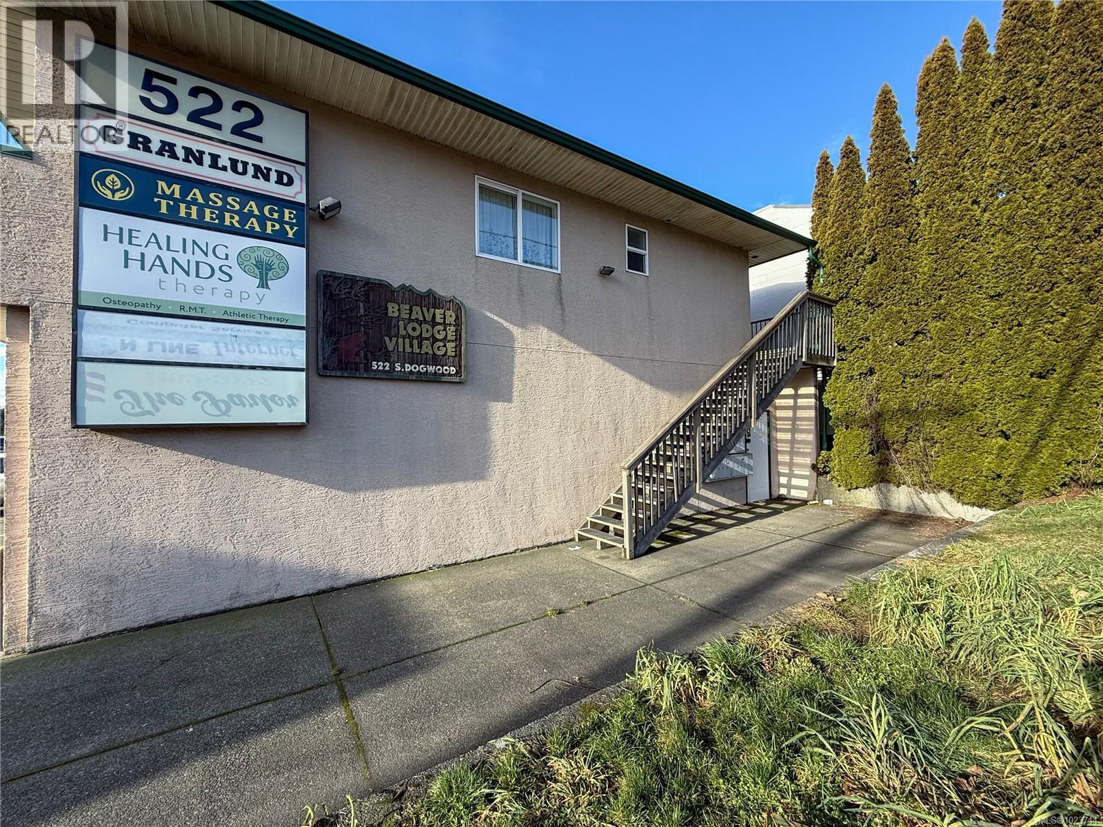 16 522 Dogwood St S, Campbell River