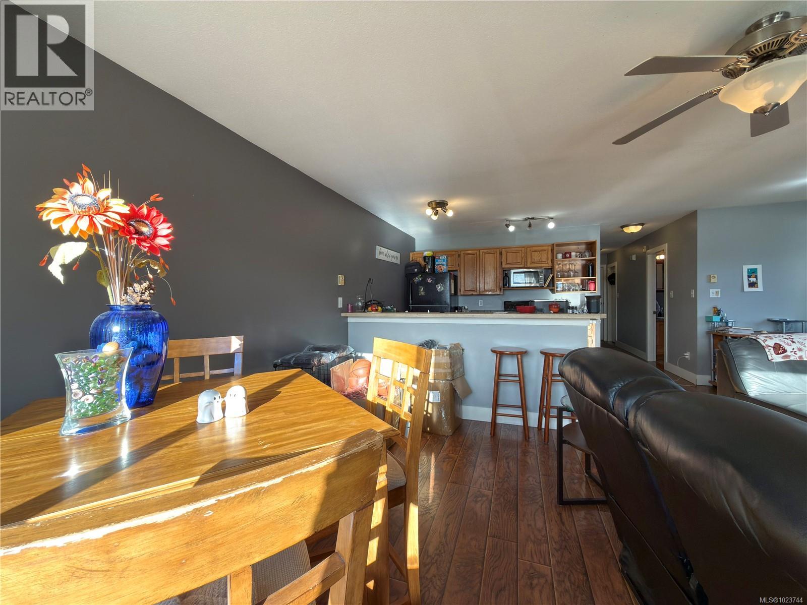 16 522 Dogwood St S, Campbell River