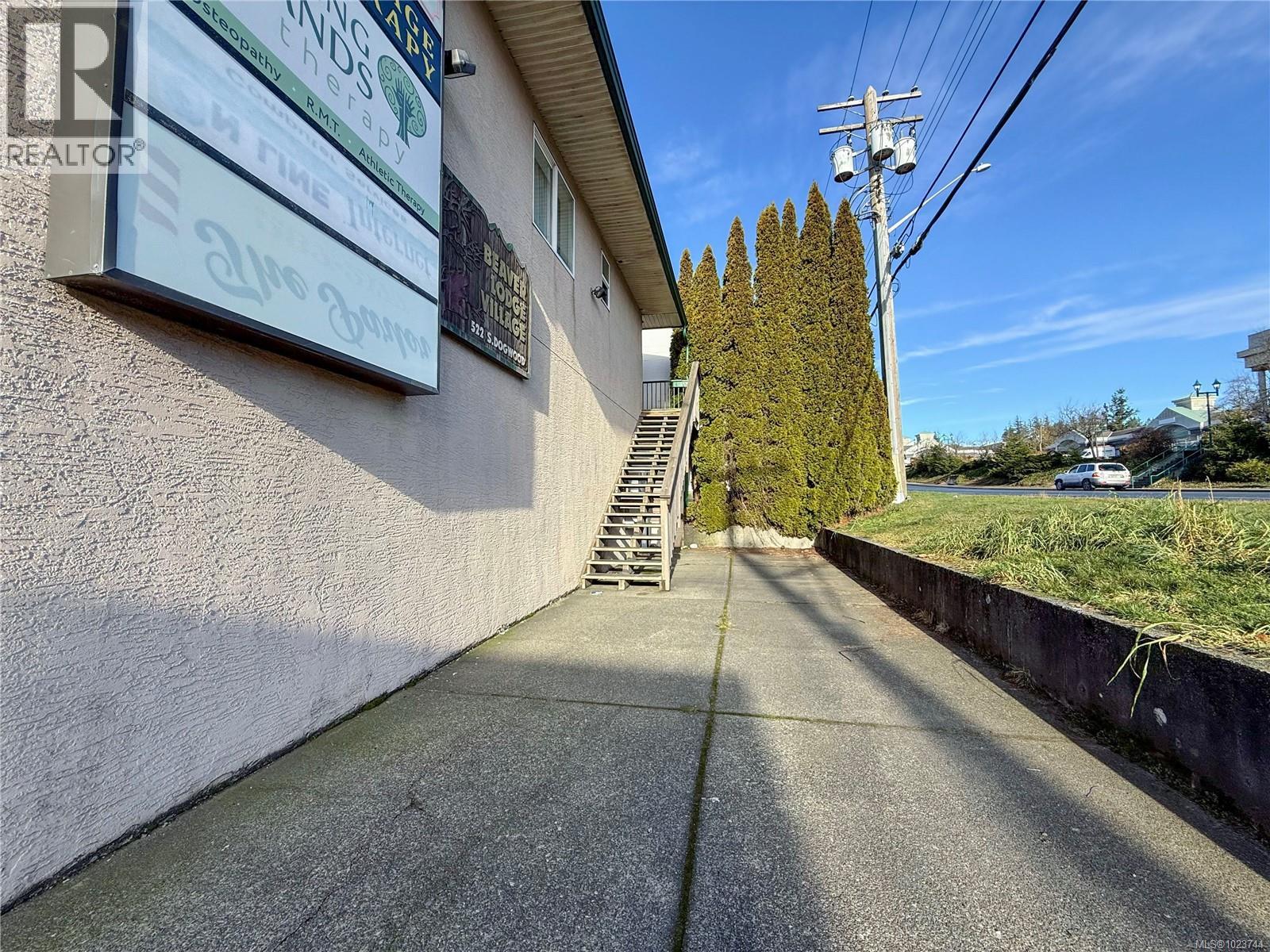 16 522 Dogwood St S, Campbell River