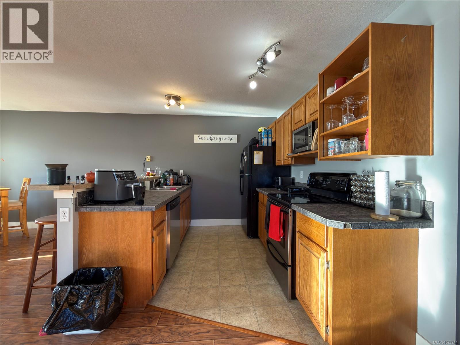 16 522 Dogwood St S, Campbell River