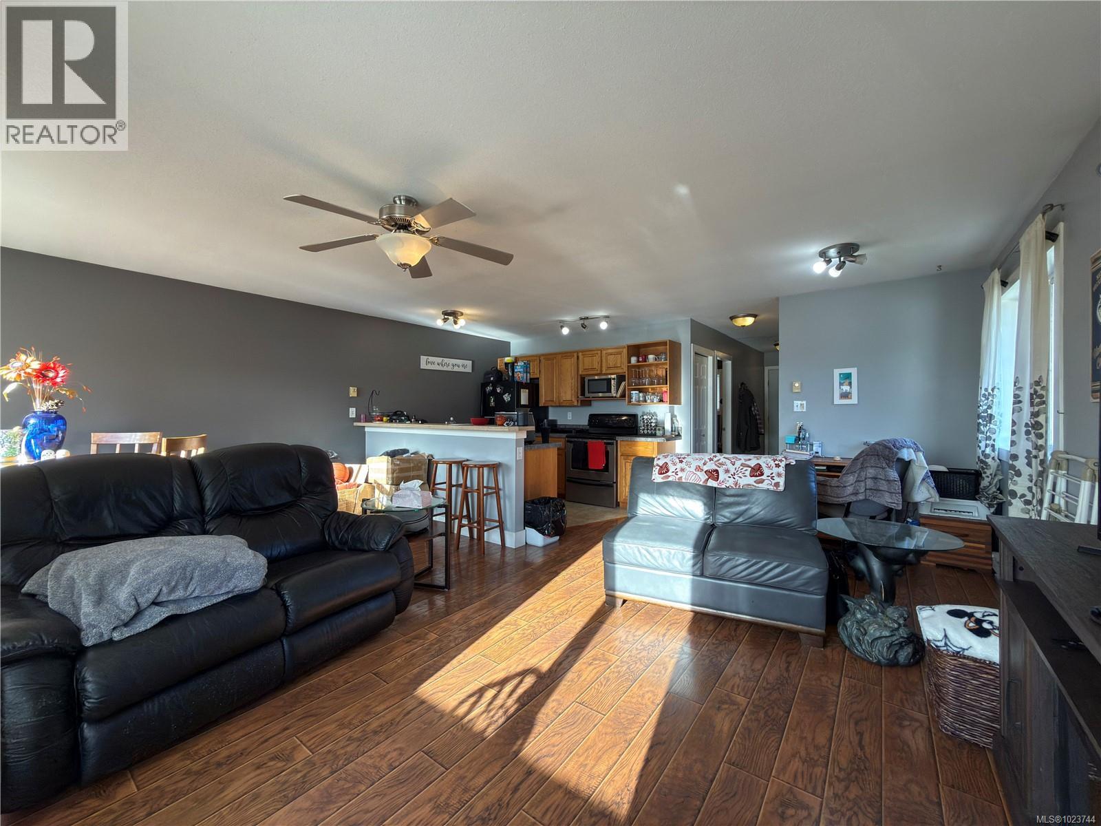 16 522 Dogwood St S, Campbell River