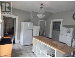 Bedroom 3 - 19 Flindall Street, Quinte West, ON K8V3E2 Photo 6