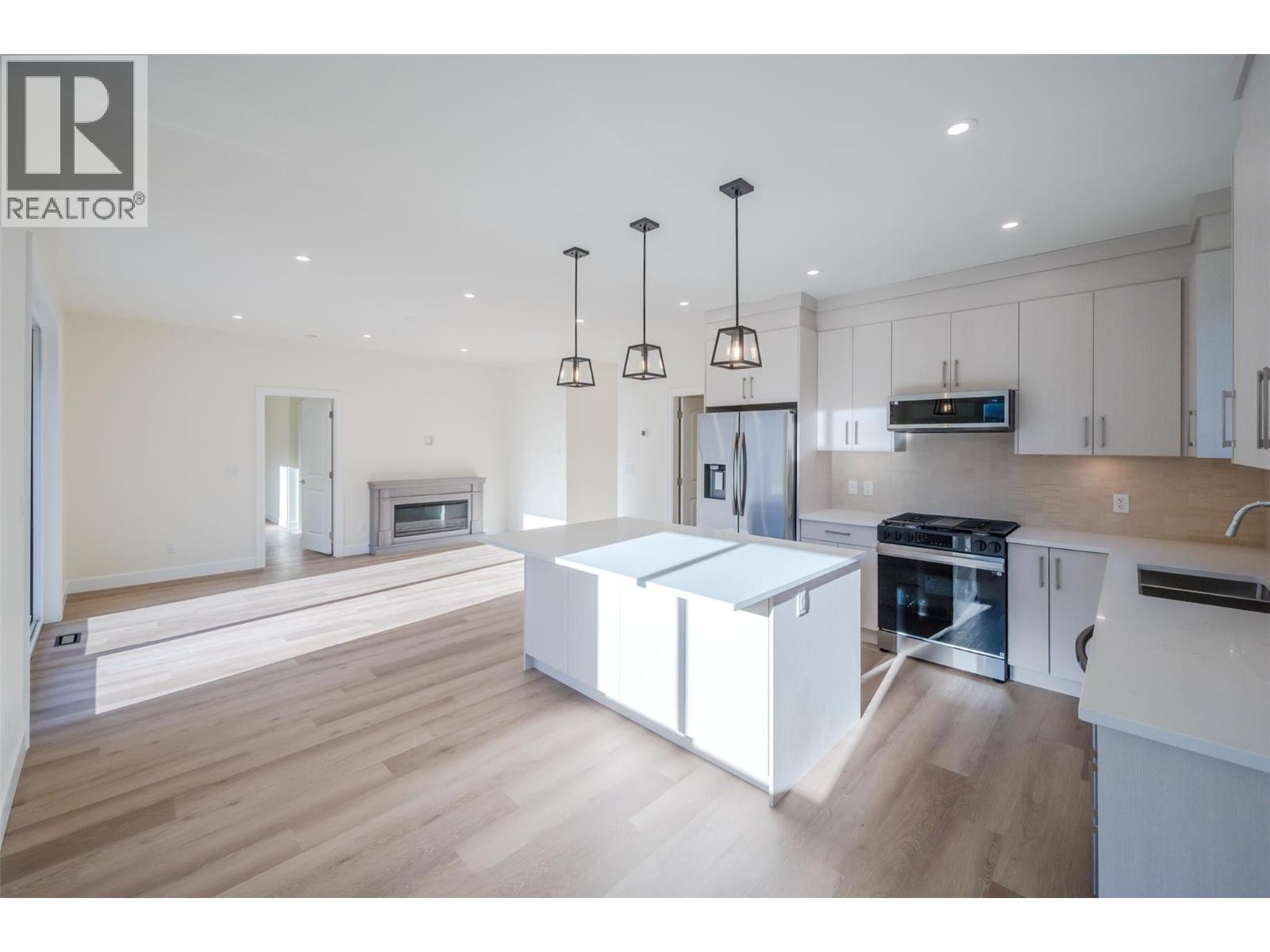 255 Bentgrass Avenue, Oliver