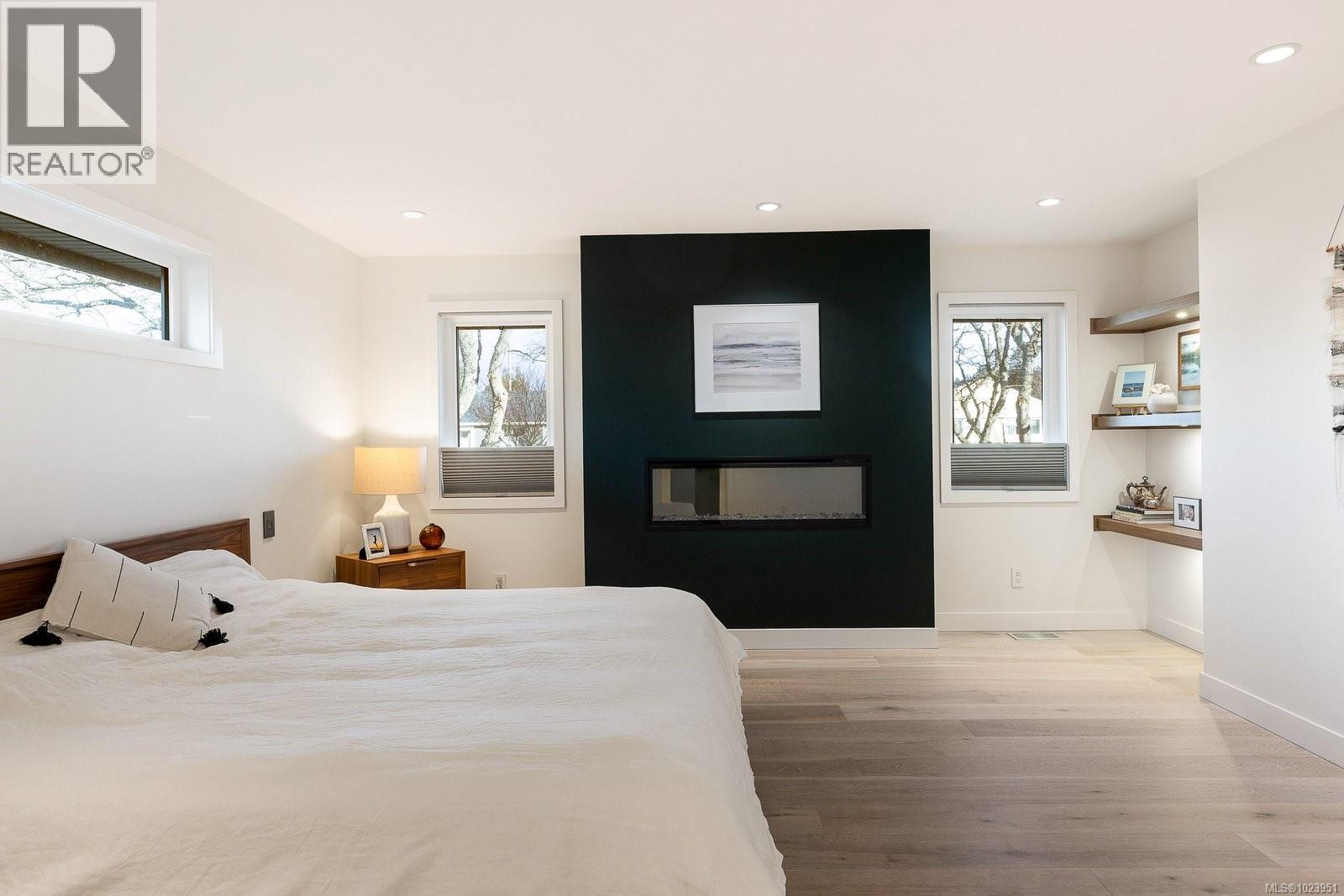 2151 Allenby St, Oak Bay