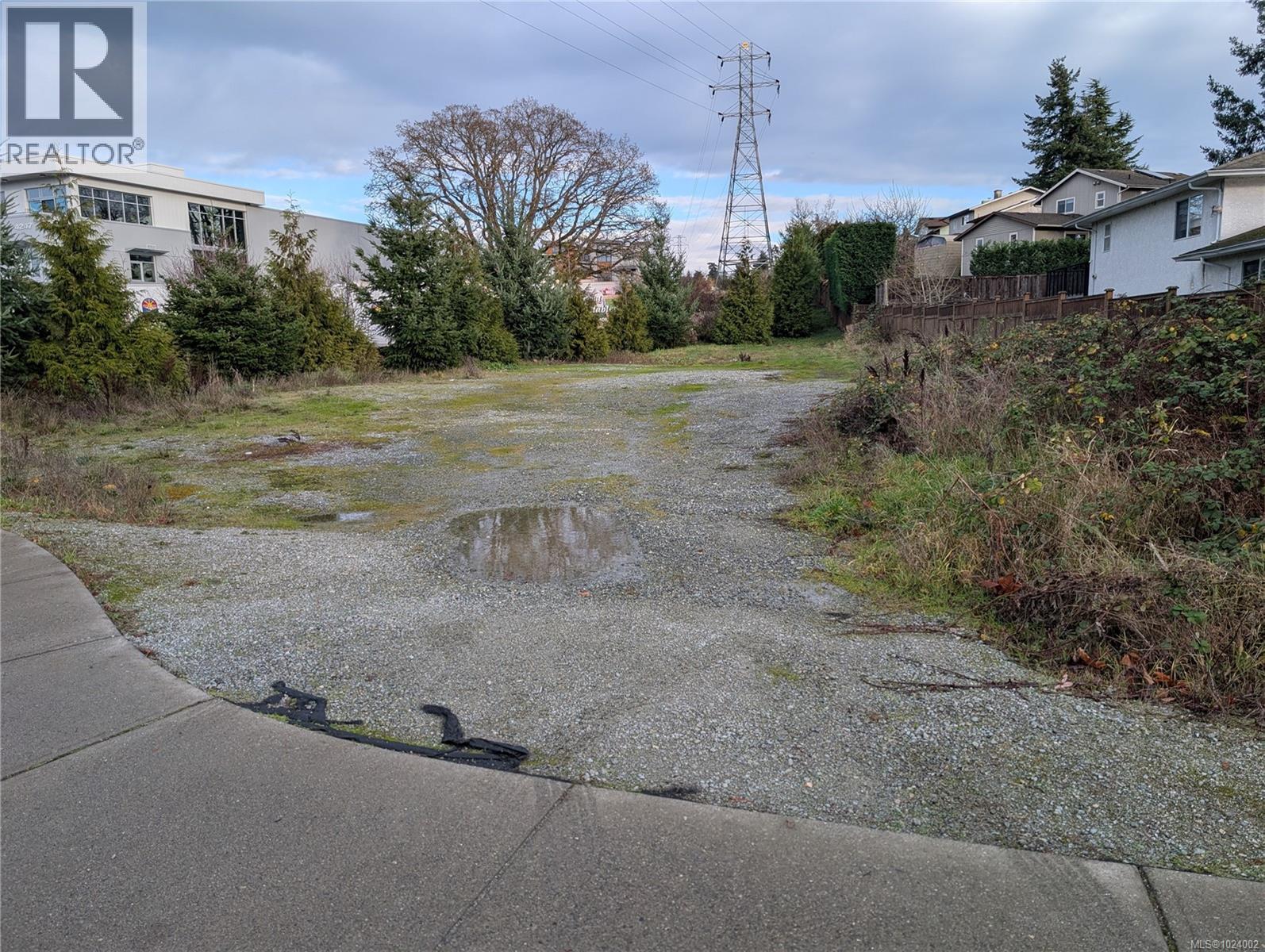  4225 Douglas Street, Saanich