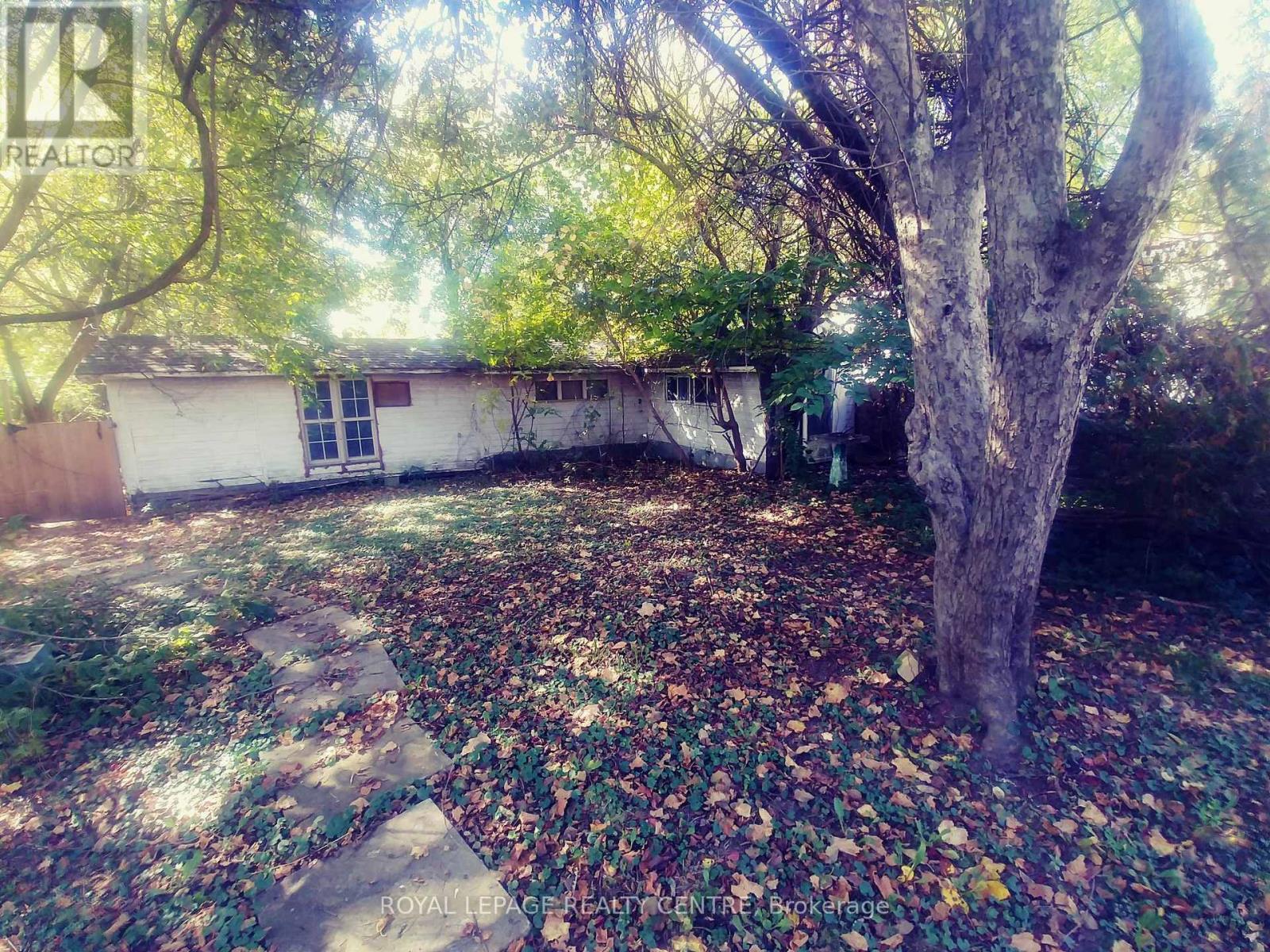 1534 CAWTHRA ROAD - 33