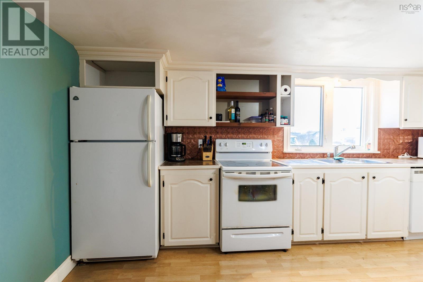 Property 14 of 17 of 3960 Highway 3