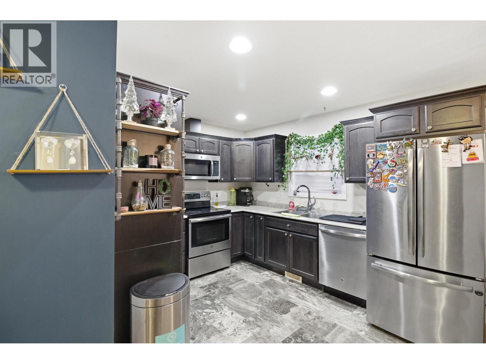 7617 89 AVENUE, Fort St. John