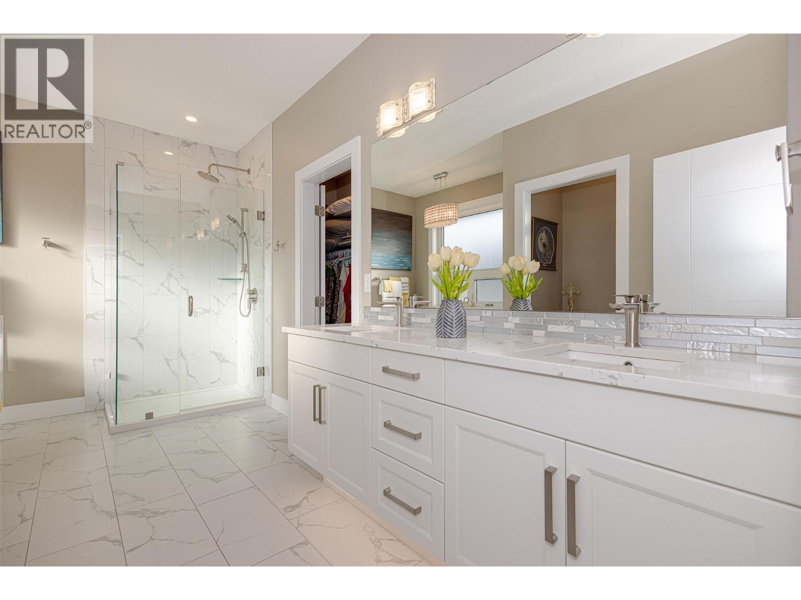 1077 Loseth Drive - 36