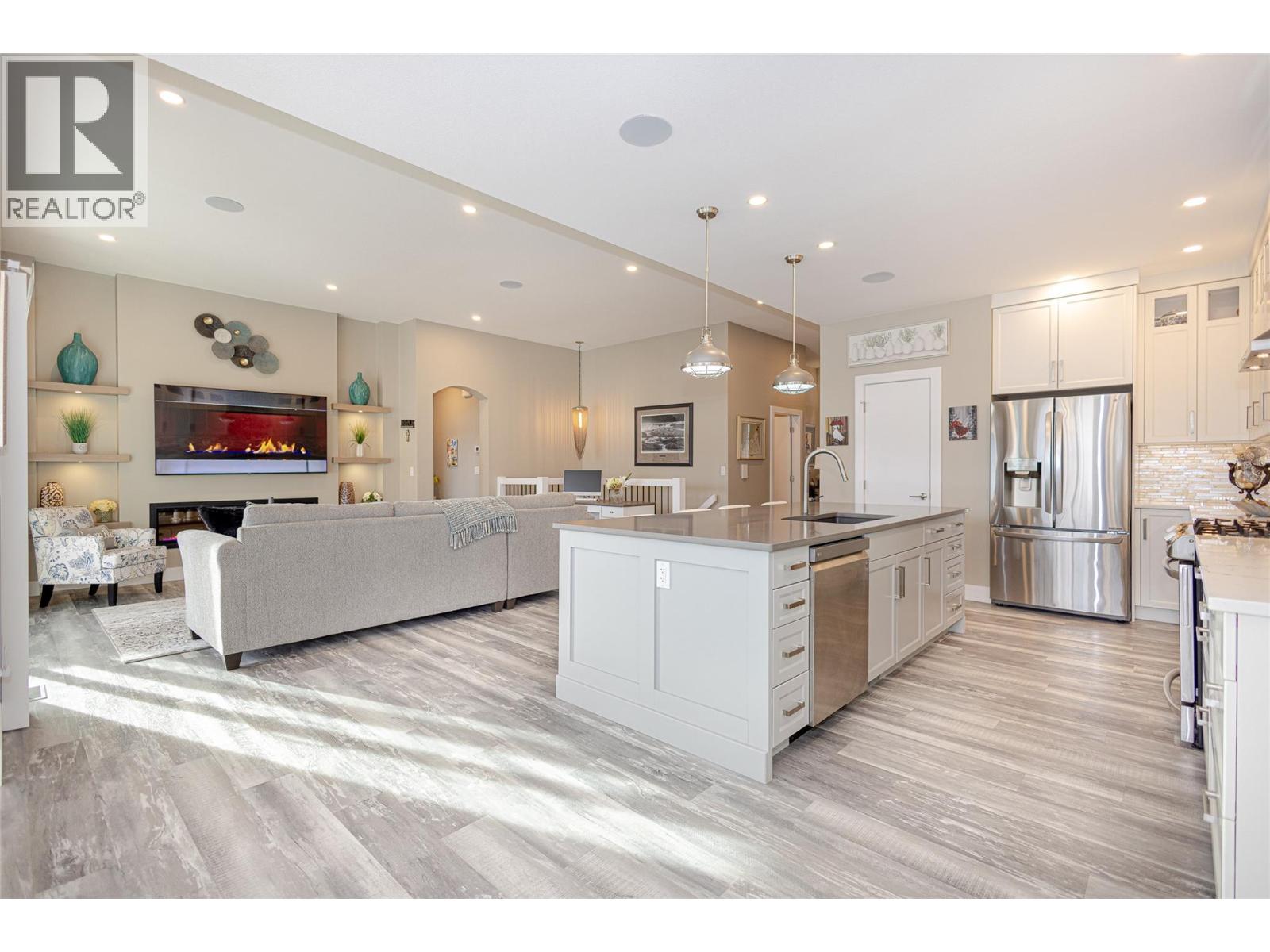  1077 Loseth Drive, Kelowna