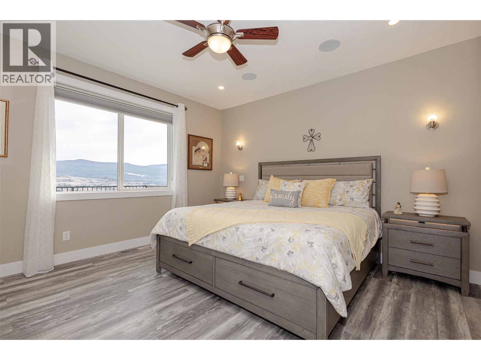 1077 Loseth Drive - 29