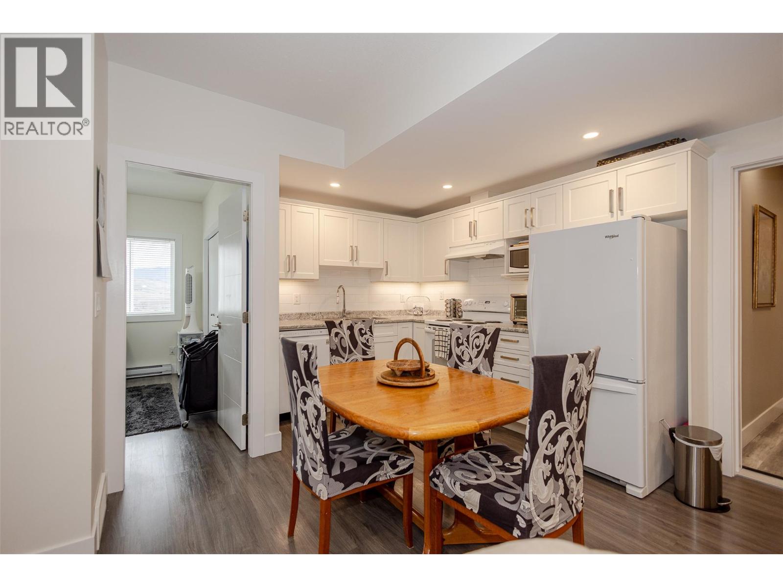  1077 Loseth Drive, Kelowna