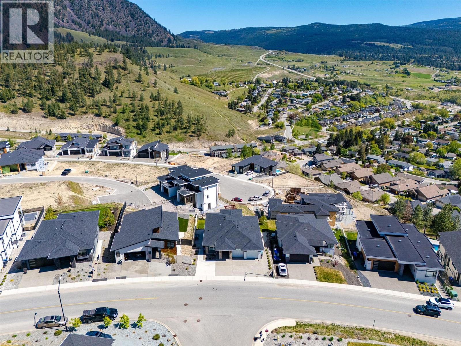 1077 Loseth Drive - 83