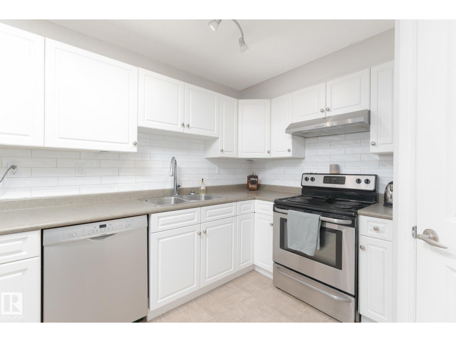 #303B 6 SPRUCE RIDGE DR, Spruce Grove