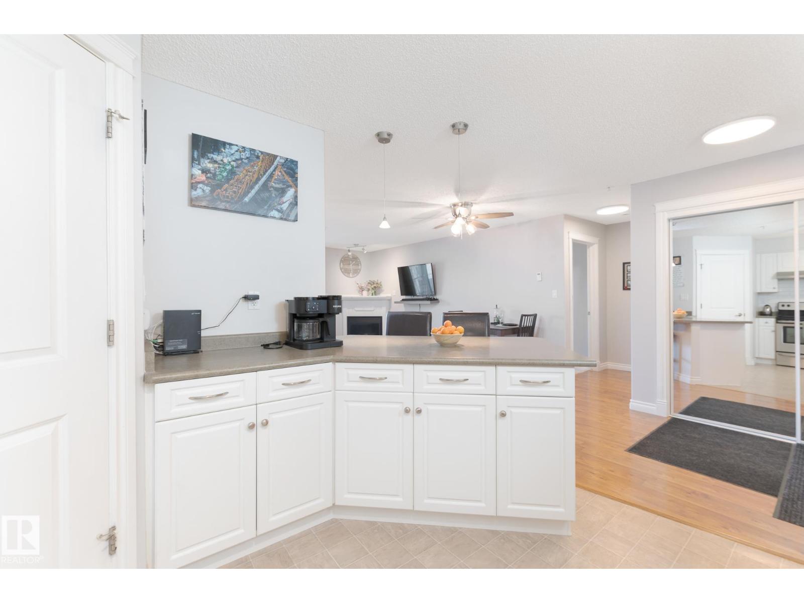 #303B 6 SPRUCE RIDGE DR, Spruce Grove