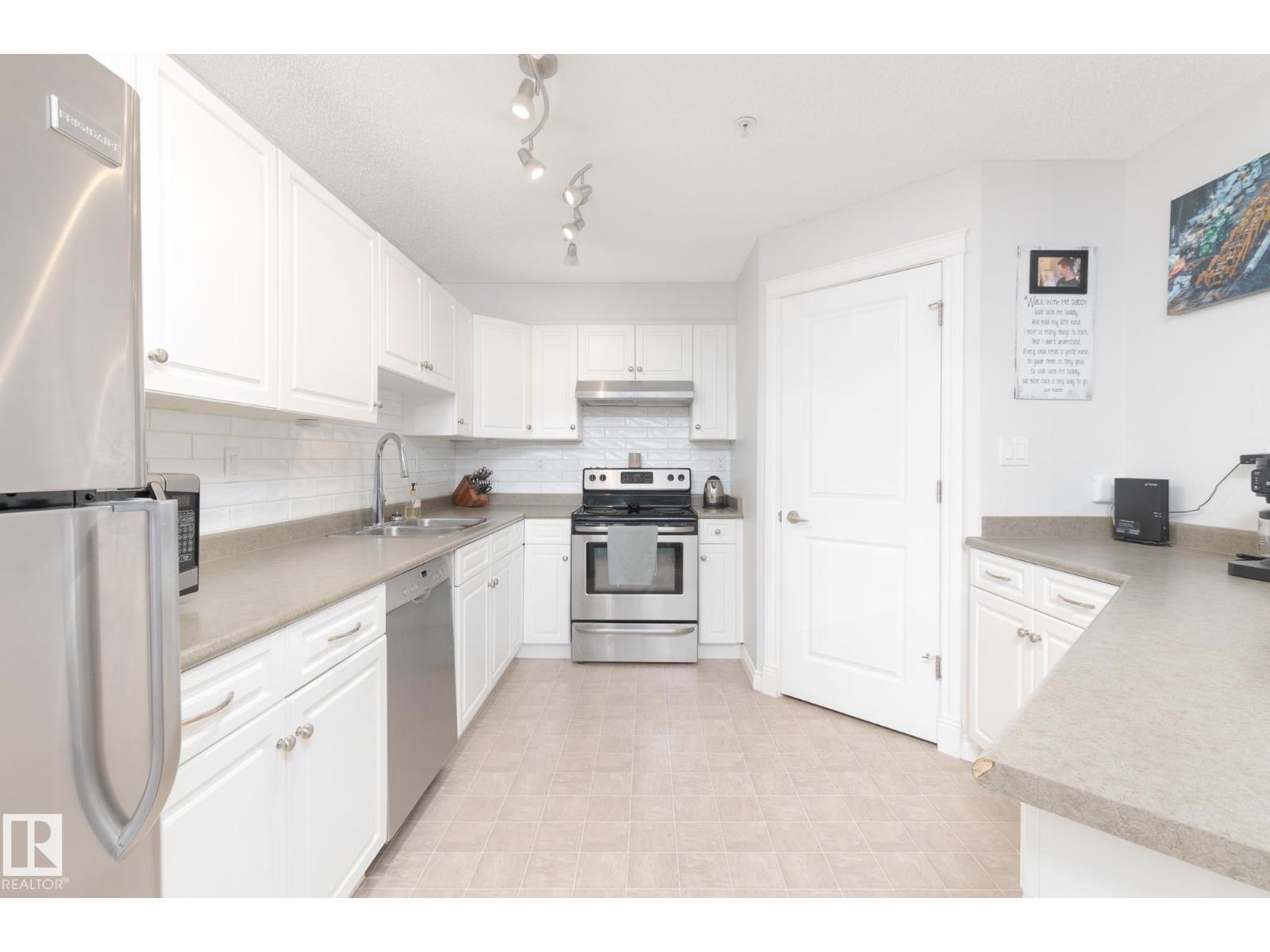 #303B 6 SPRUCE RIDGE DR, Spruce Grove