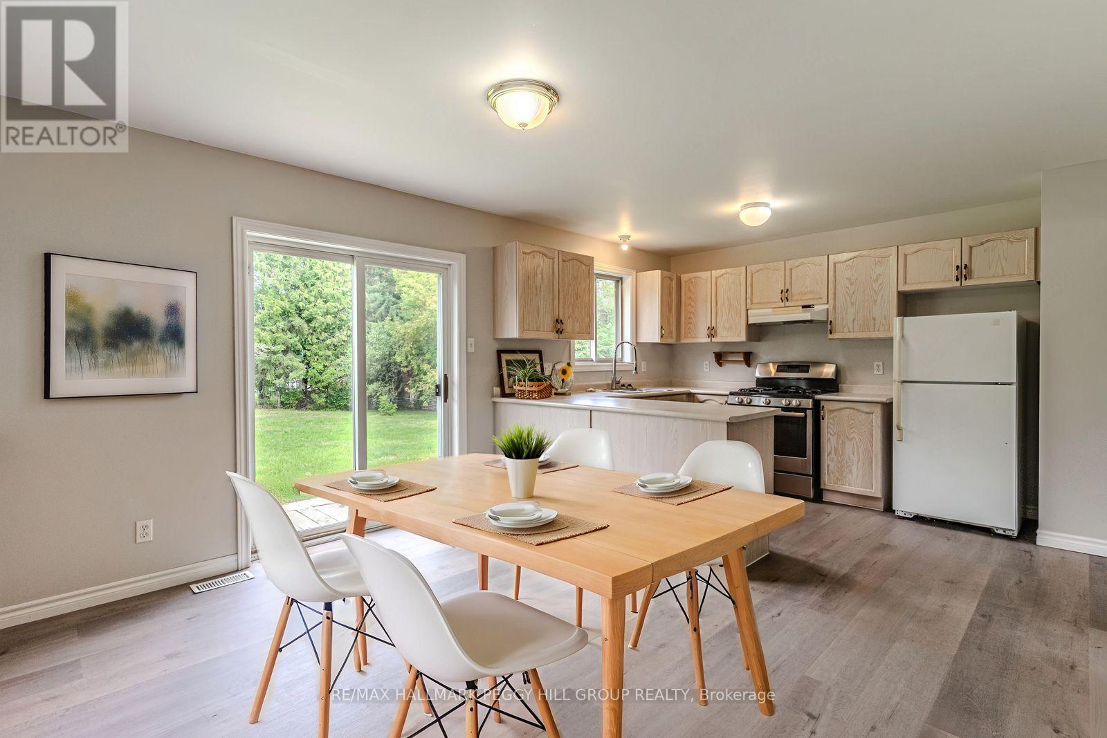 55 MARLOW CIRCLE - Photo 2 of 15, Springwater (Hillsdale), Ontario