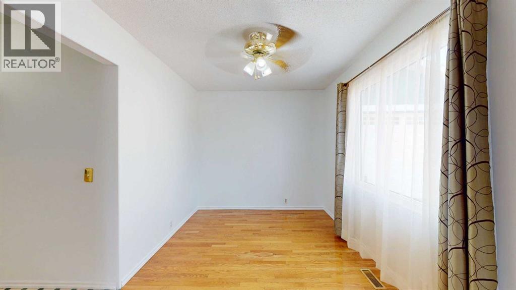 121 Beale Crescent, Fort McMurray