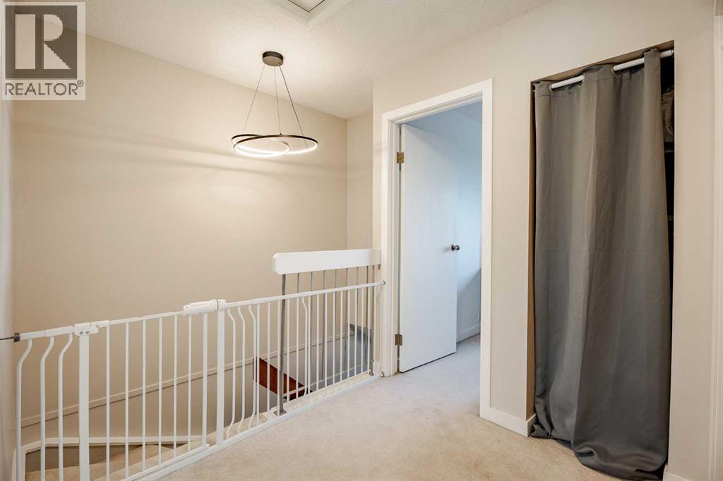 Single Family House for Sale in    Avenue NW Huntington Hills Calgary 