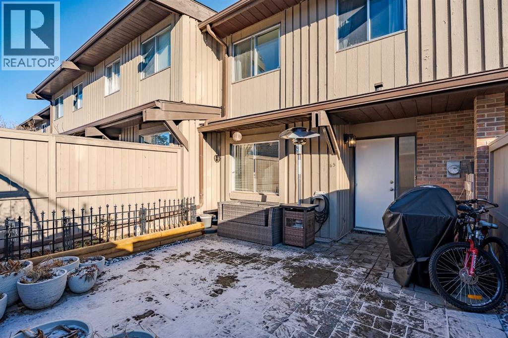 Single Family House for Sale in    Avenue NW Huntington Hills Calgary 
