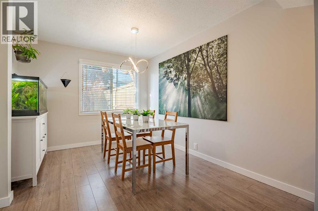 Single Family House for Sale in    Avenue NW Huntington Hills Calgary 