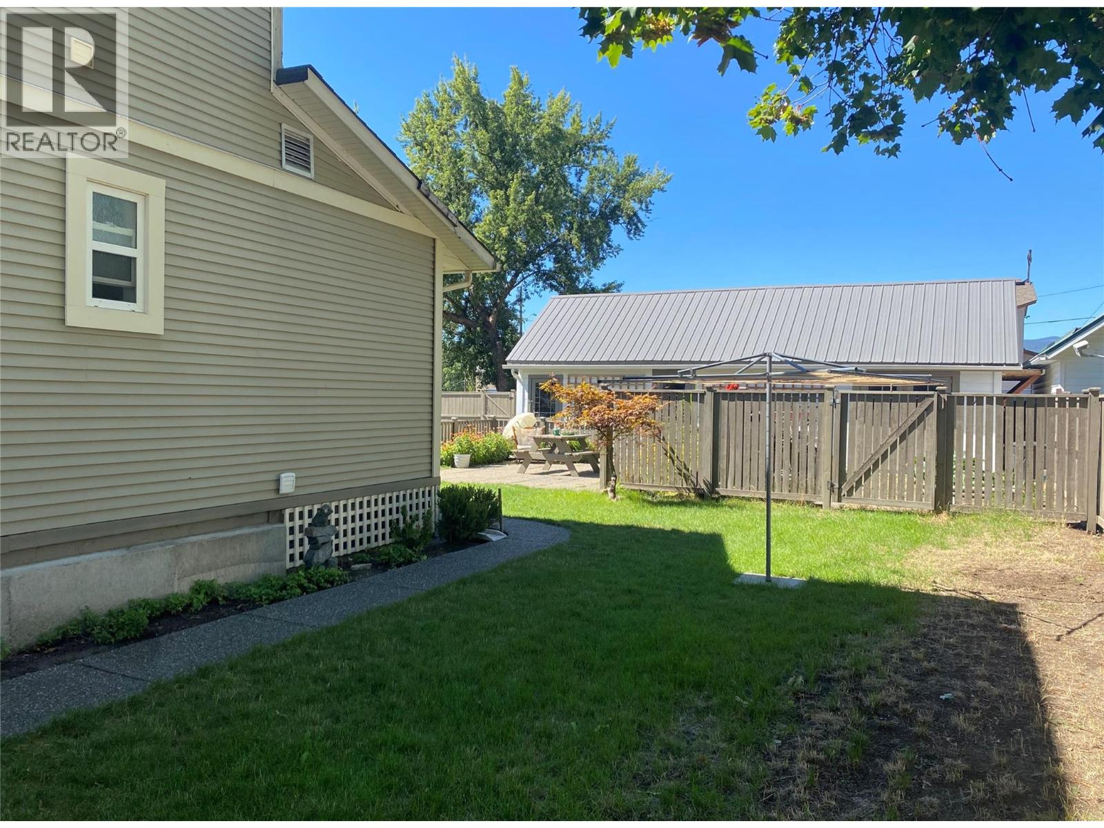 7251 6TH Street, Grand Forks