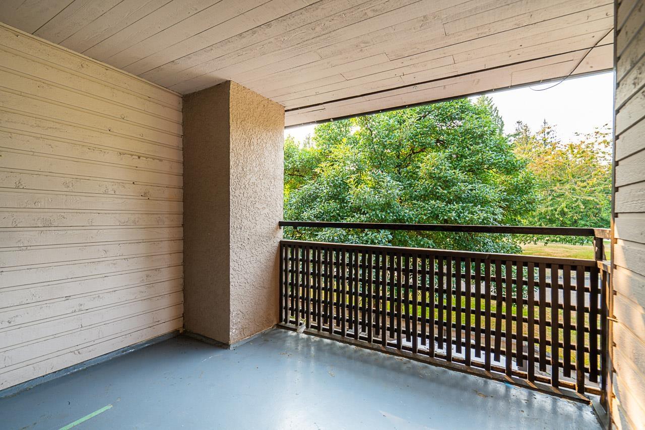 10570 HOLLY PARK LANE, Surrey