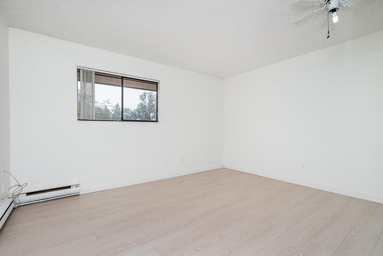 10570 HOLLY PARK LANE, Surrey