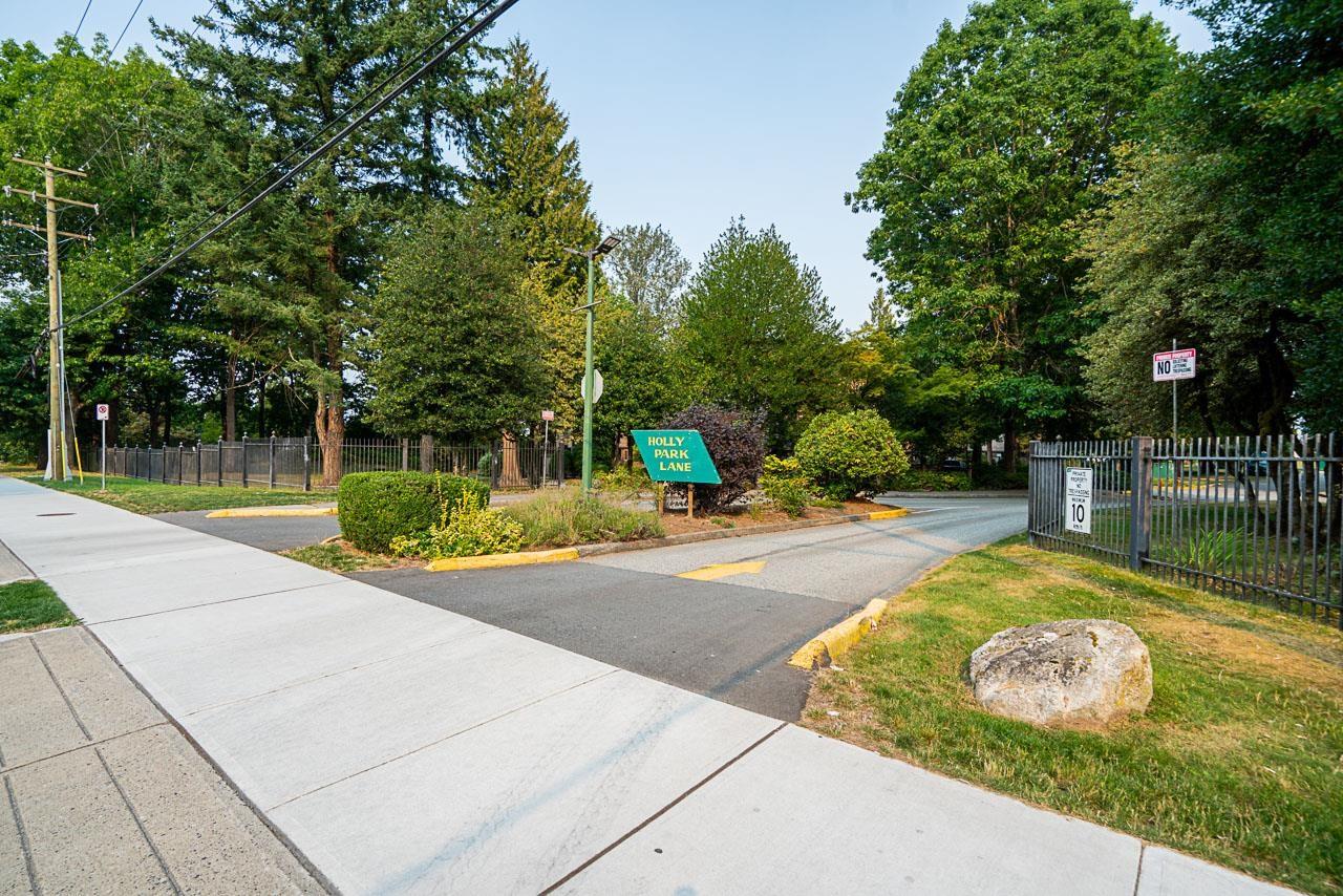 10570 HOLLY PARK LANE, Surrey