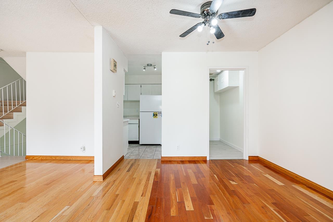 10570 HOLLY PARK LANE, Surrey