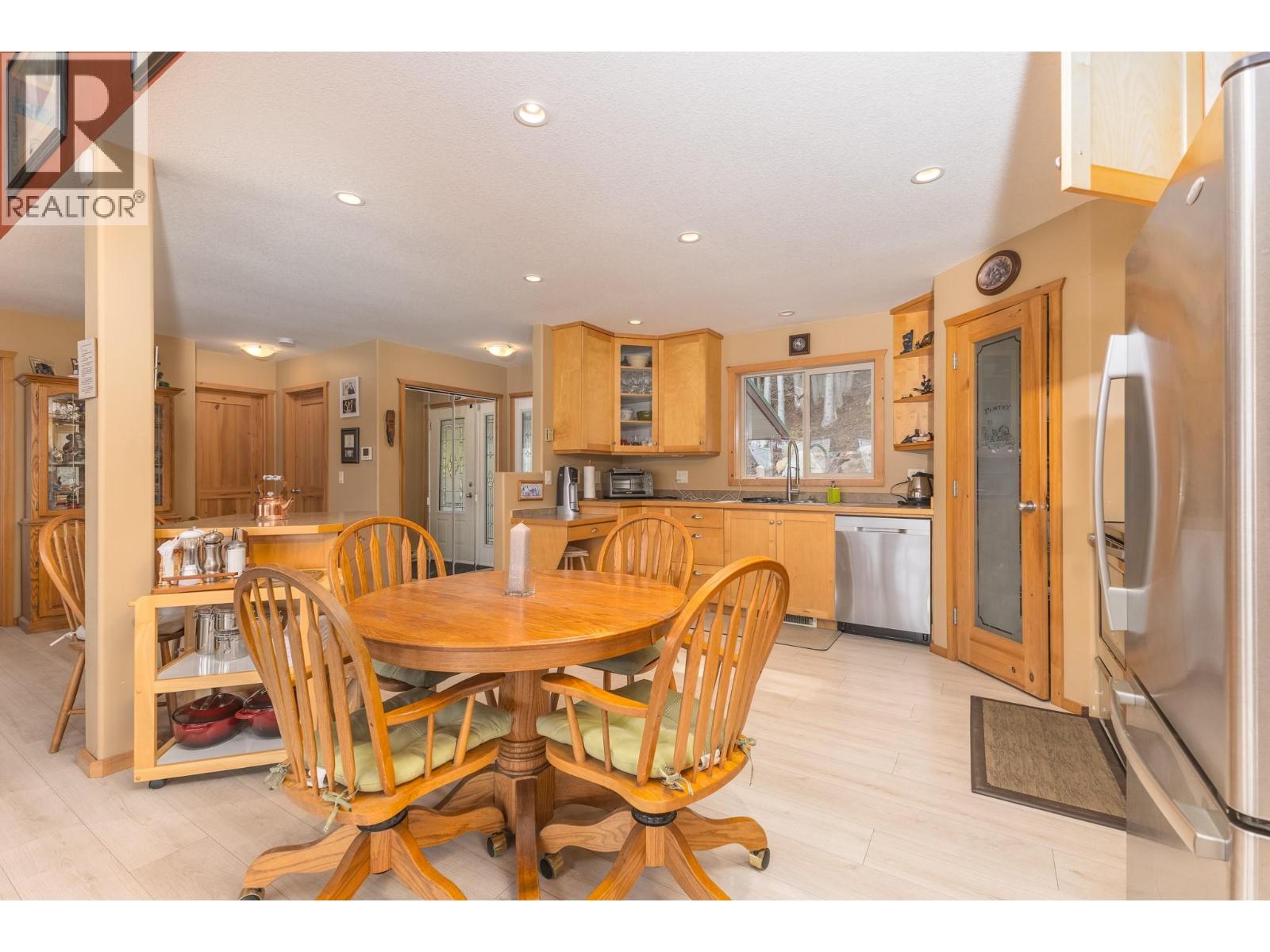  3572 Eagle Bay Road, Eagle Bay